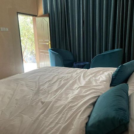Rose Guesthouse Al 'Aqar Exterior photo